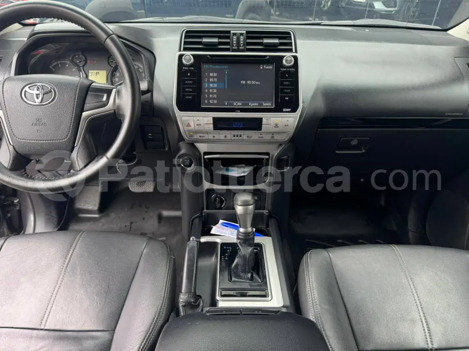 Foto 6 de Toyota Land Cruiser Prado