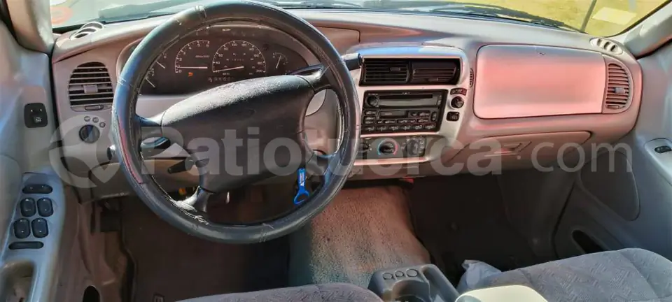 Foto 7 de Ford Explorer XLT