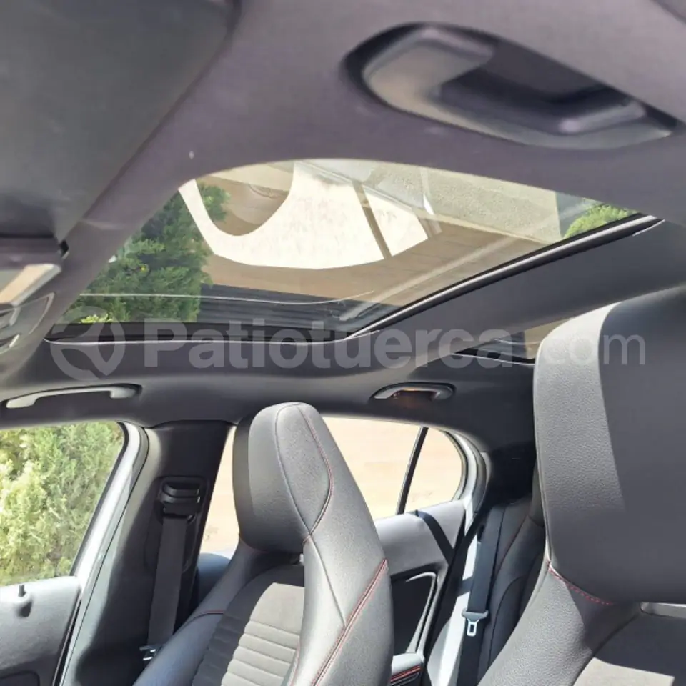 Foto 8 de Mercedes Benz GLA 250