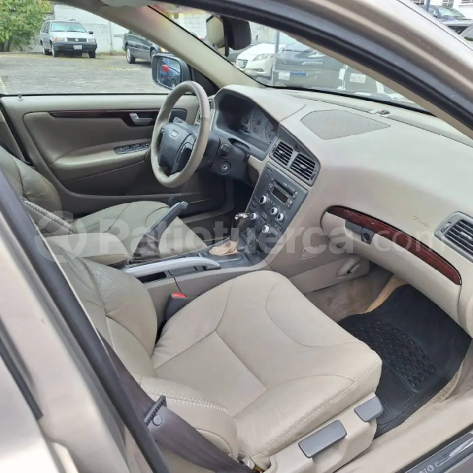 Foto 8 de Volvo V70 XC
