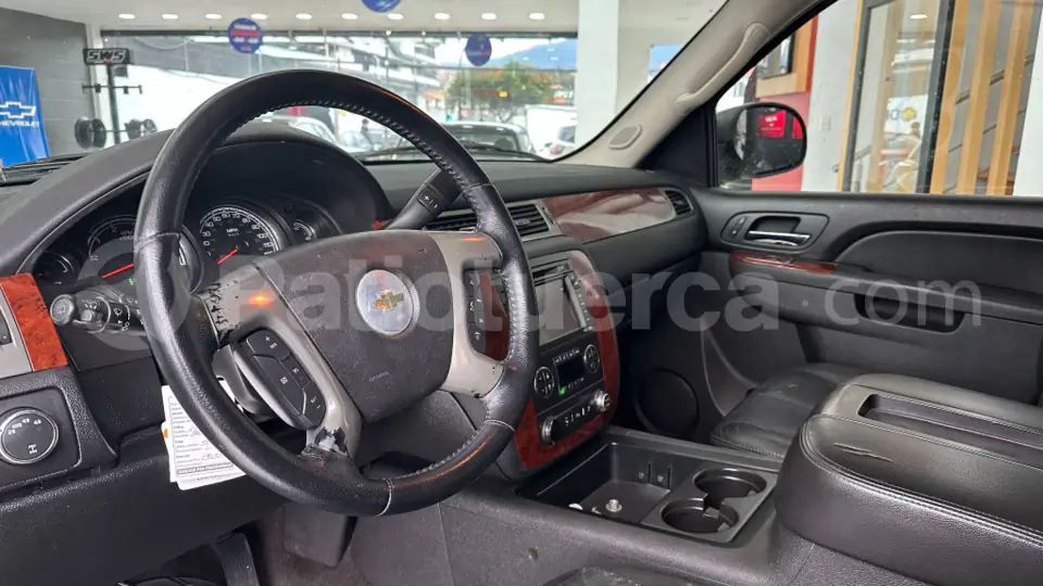 Foto 18 de Chevrolet Tahoe Híbrido