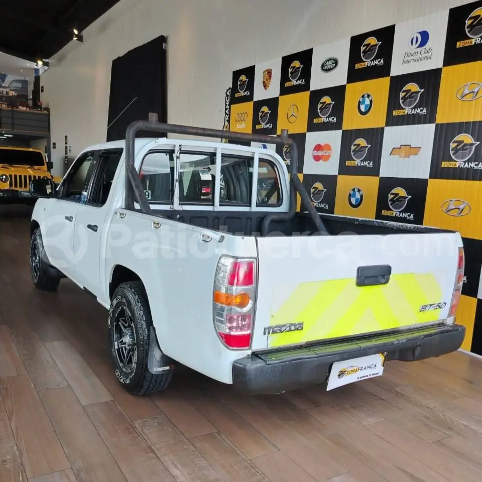 Foto 8 de Mazda BT-50 CD 4x2