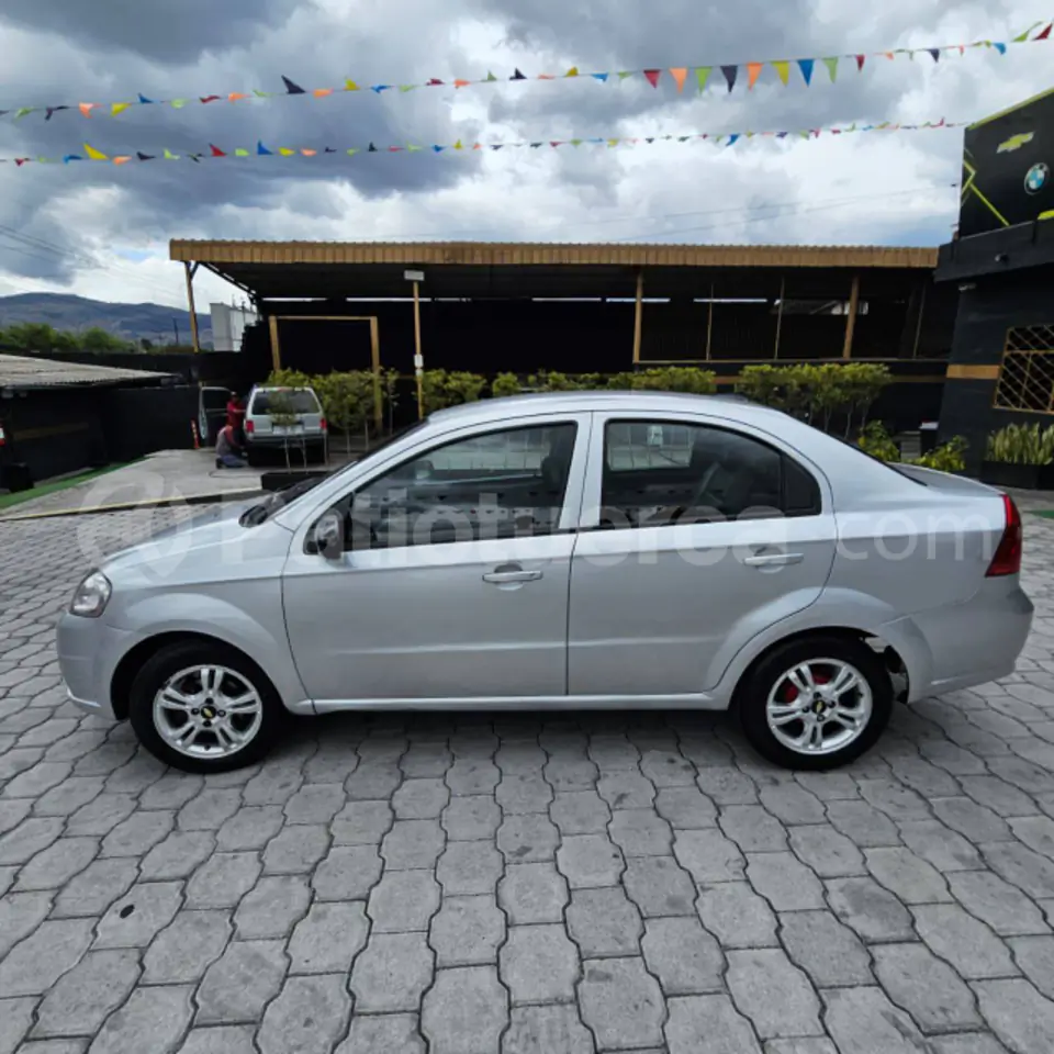 Foto 2 de Chevrolet Aveo Emotion
