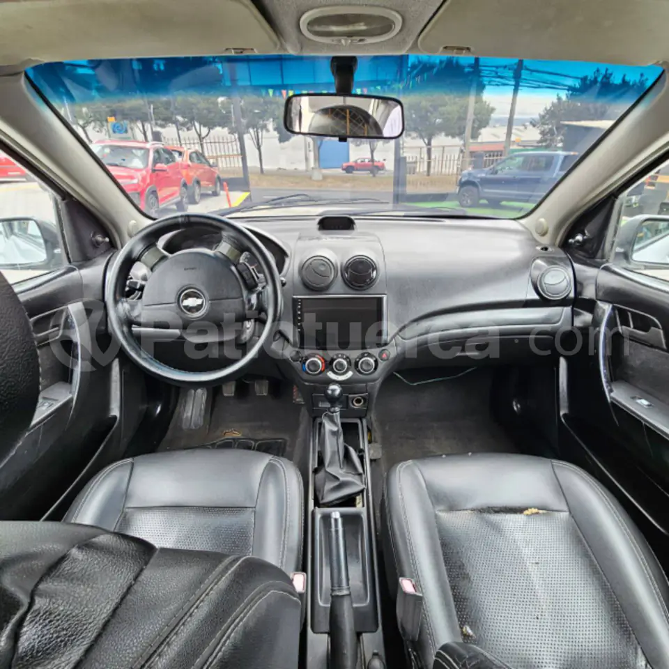Foto 16 de Chevrolet Aveo Emotion