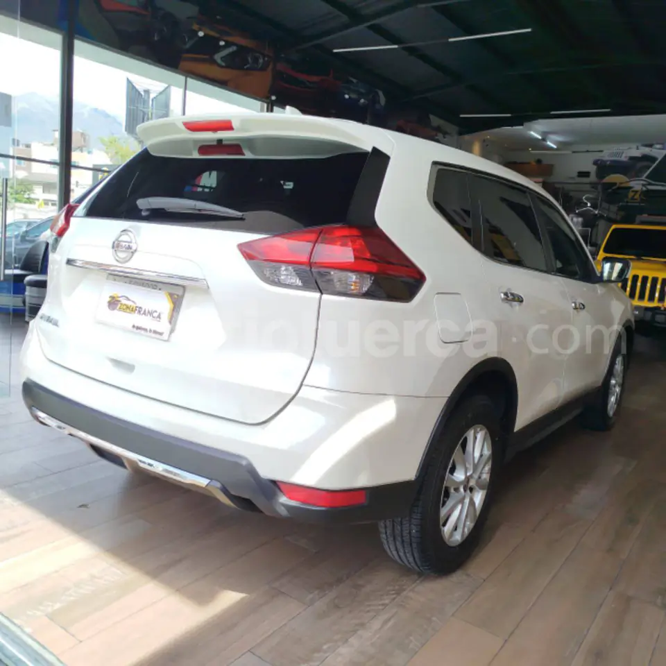 Foto 11 de Nissan X-Trail Sense