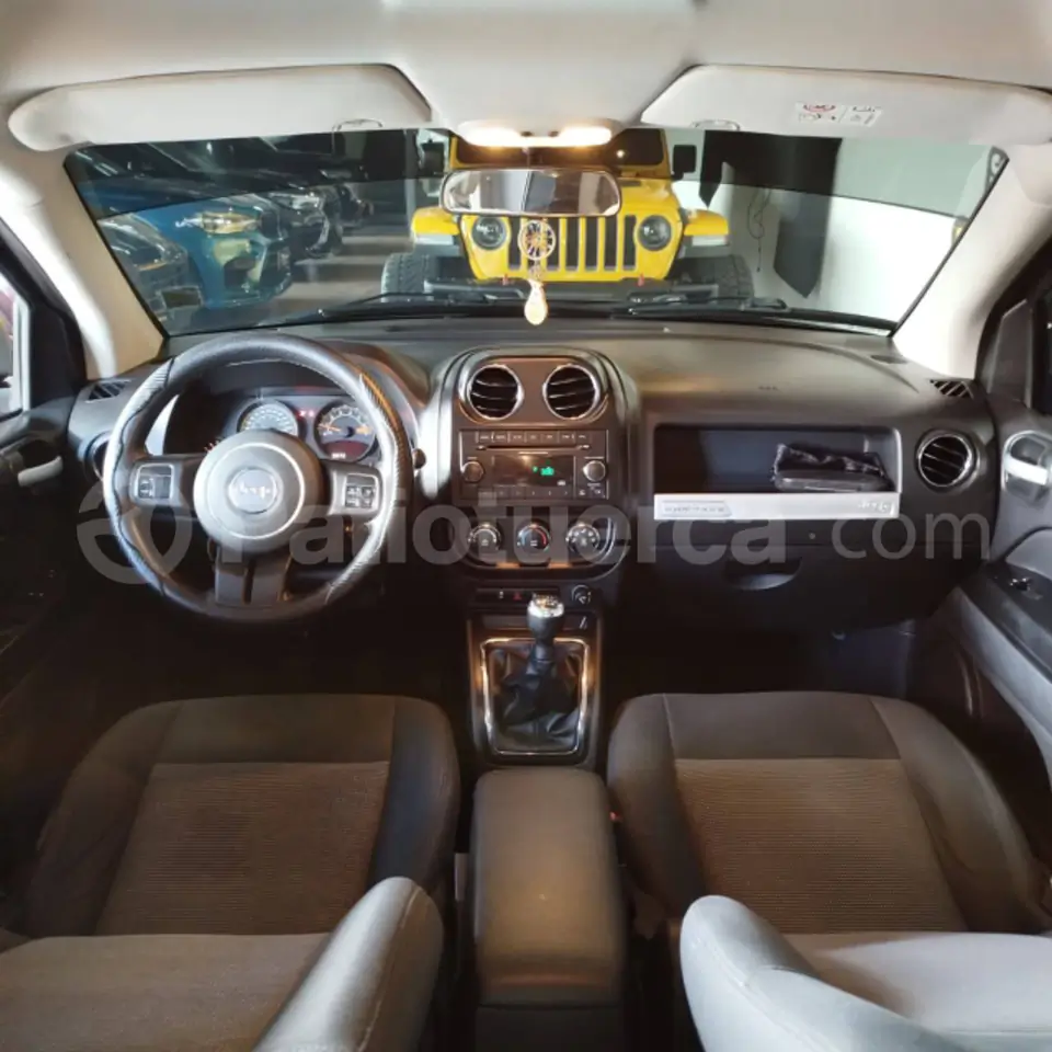 Foto 7 de Jeep Compass Sport