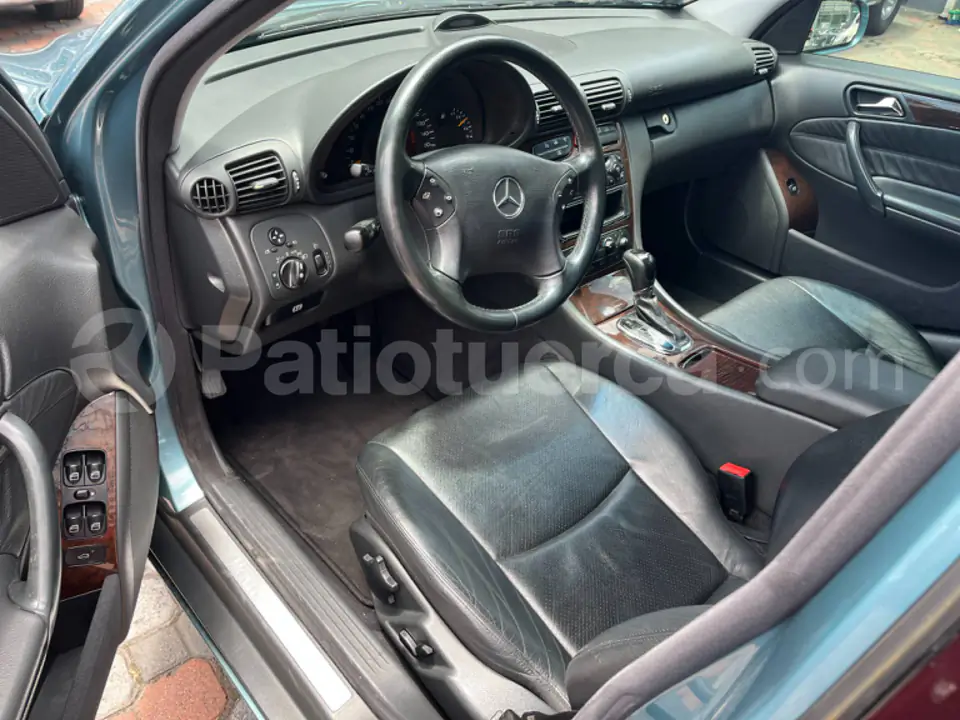 Foto 9 de Mercedes Benz C320