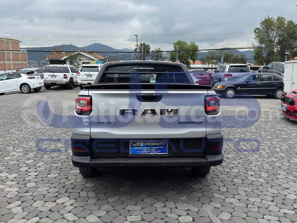 Foto 2 de Ram 700 BIGHORN