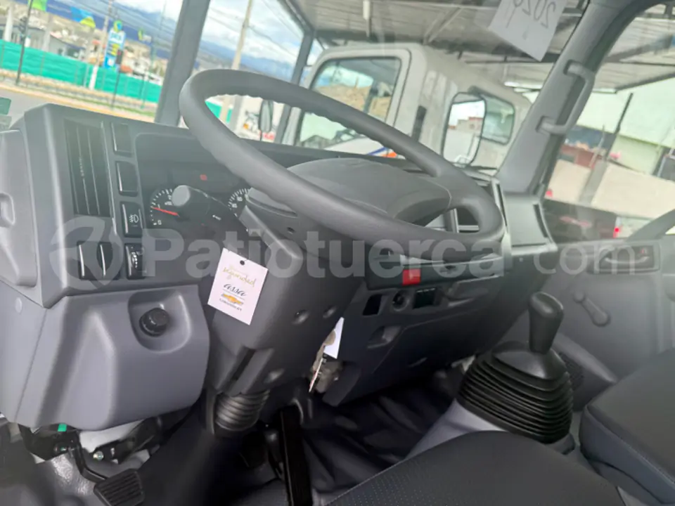 Foto 3 de Chevrolet NLR