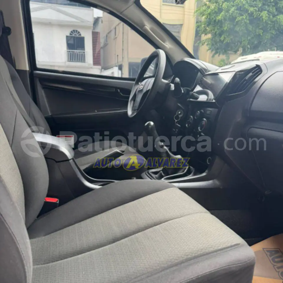 Foto 9 de Chevrolet D-MAX CRDI HI RIDE