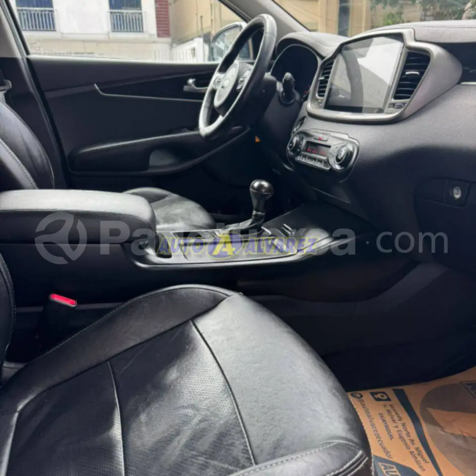 Foto 9 de Kia Sorento