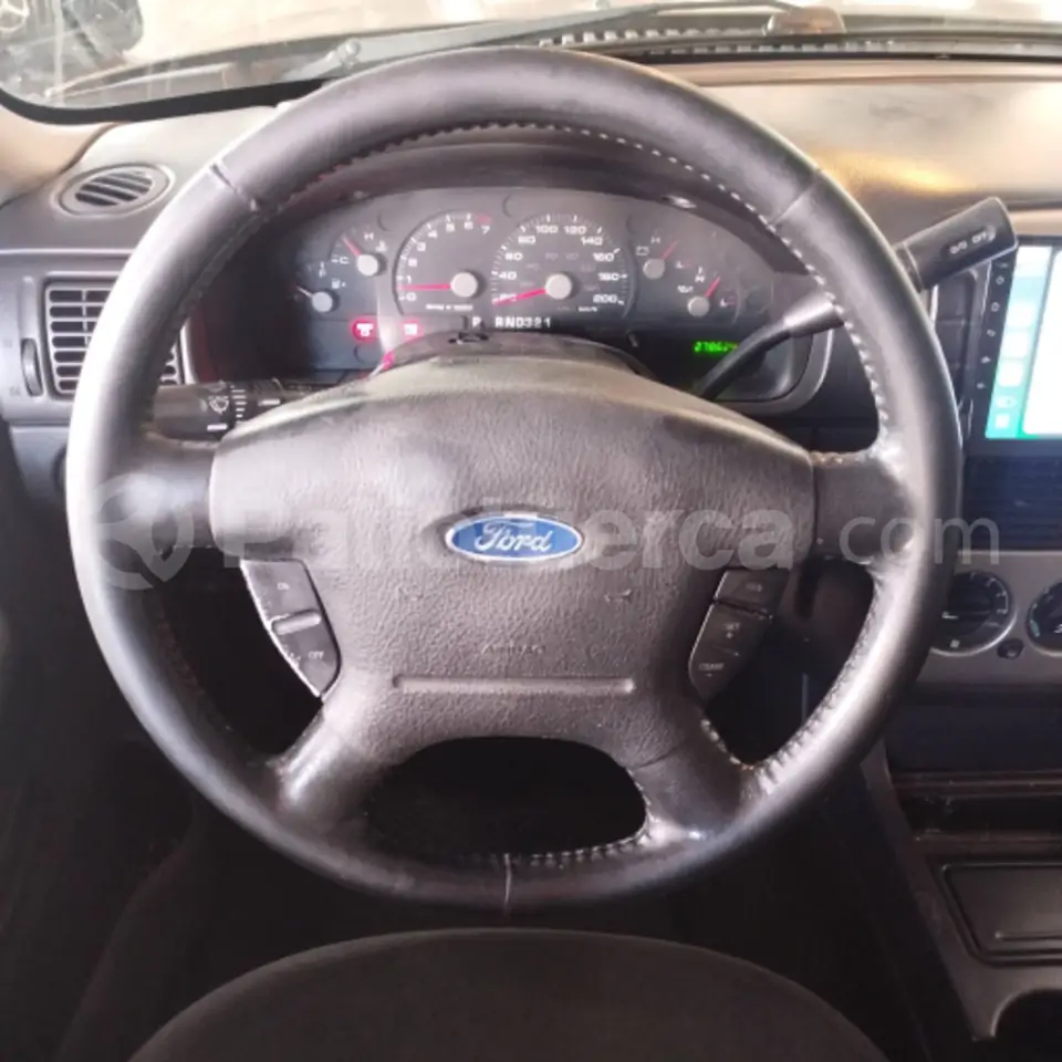 Foto 6 de Ford Explorer XLT
