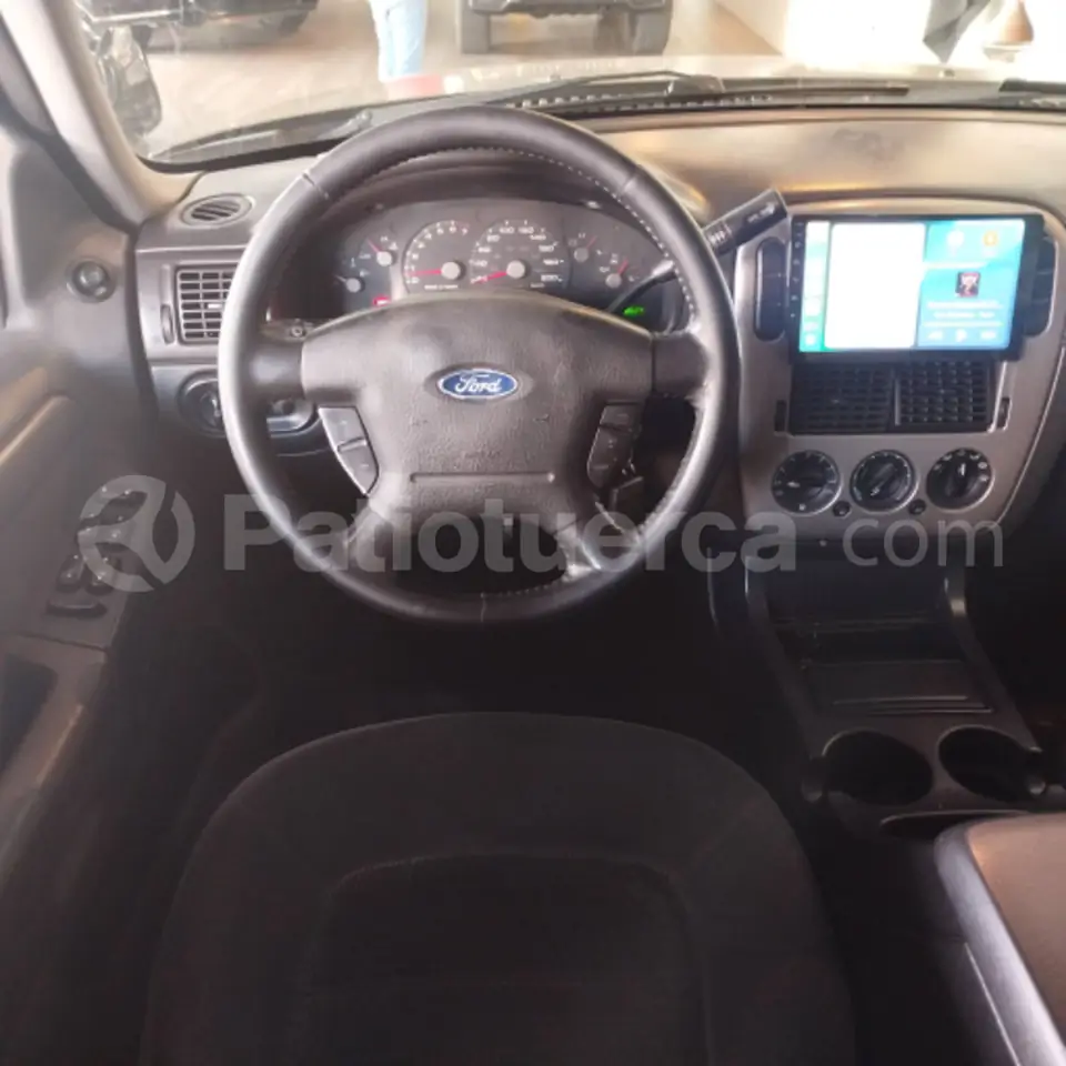 Foto 7 de Ford Explorer XLT