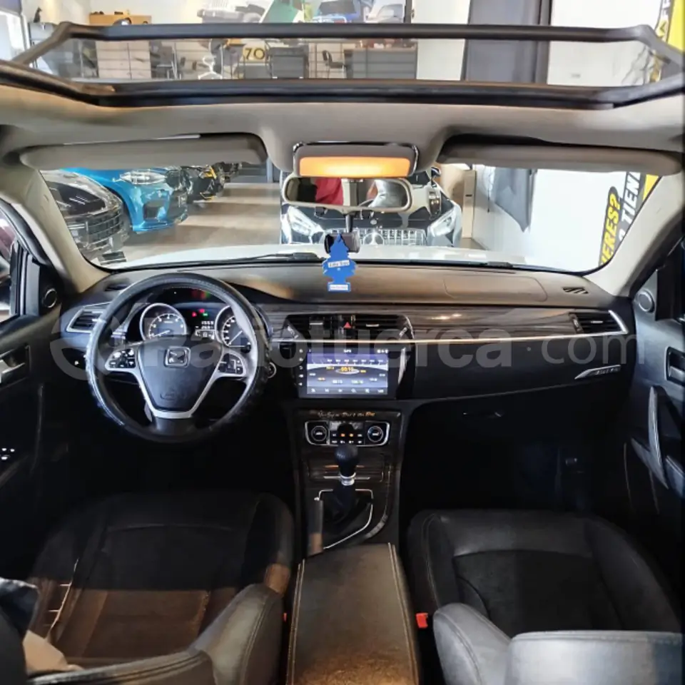Foto 8 de Zotye T600