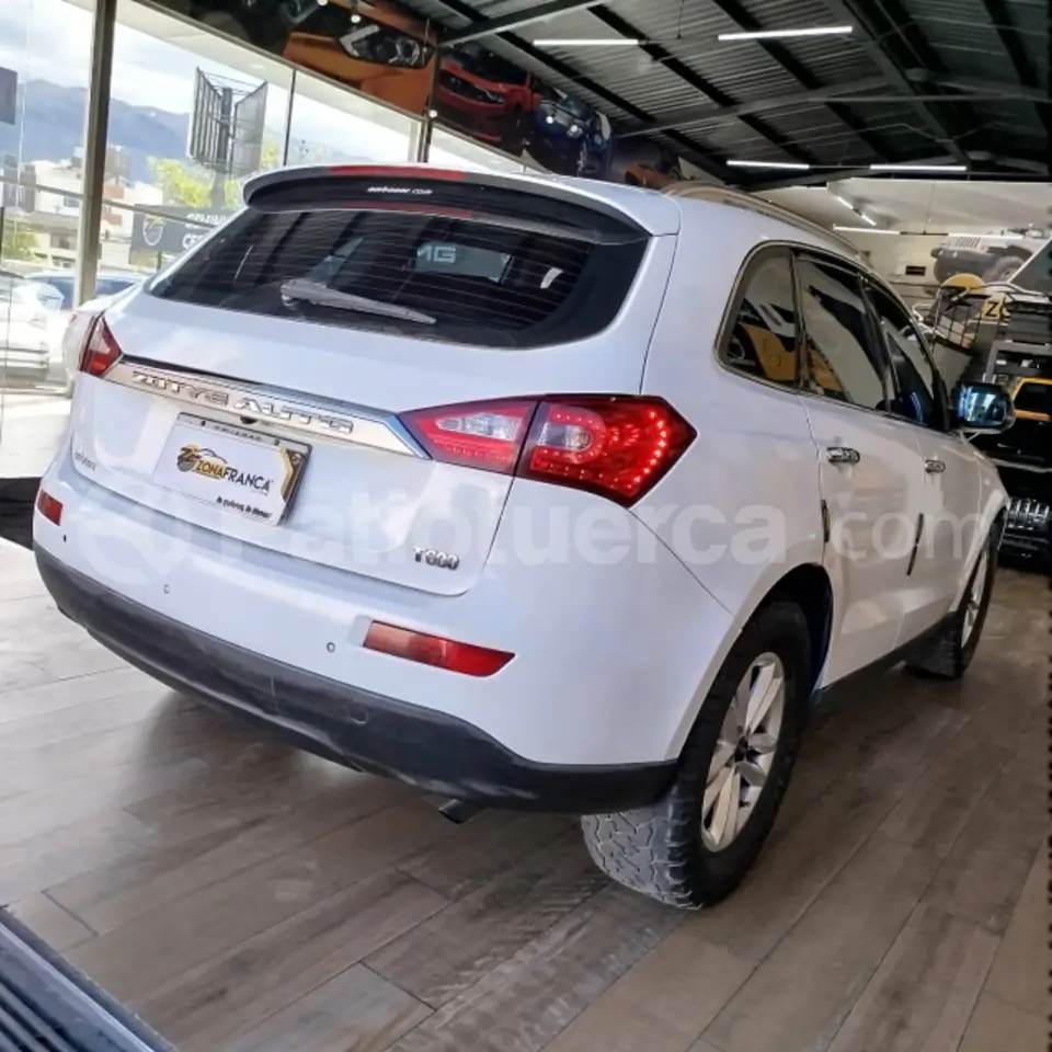Foto 12 de Zotye T600