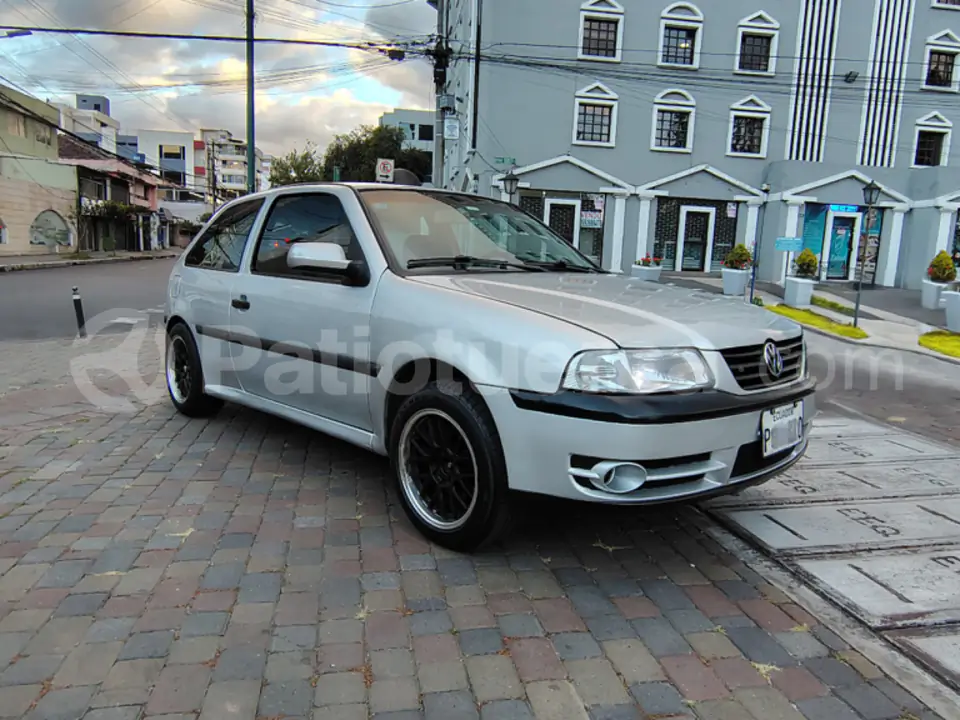Foto 1 de Volkswagen Gol 1.8