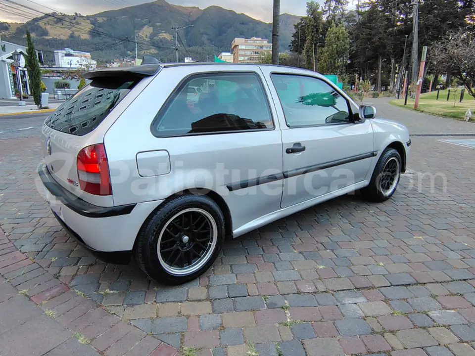 Foto 9 de Volkswagen Gol 1.8