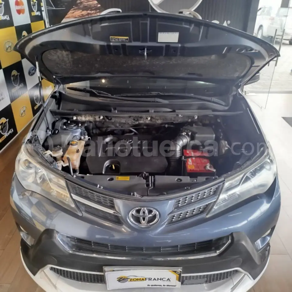 Foto 4 de Toyota NEW RAV4 AC 2.0 5P