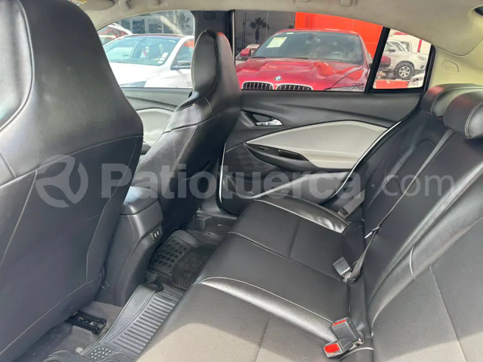 Foto 2 de Chevrolet ONIX PREMIER