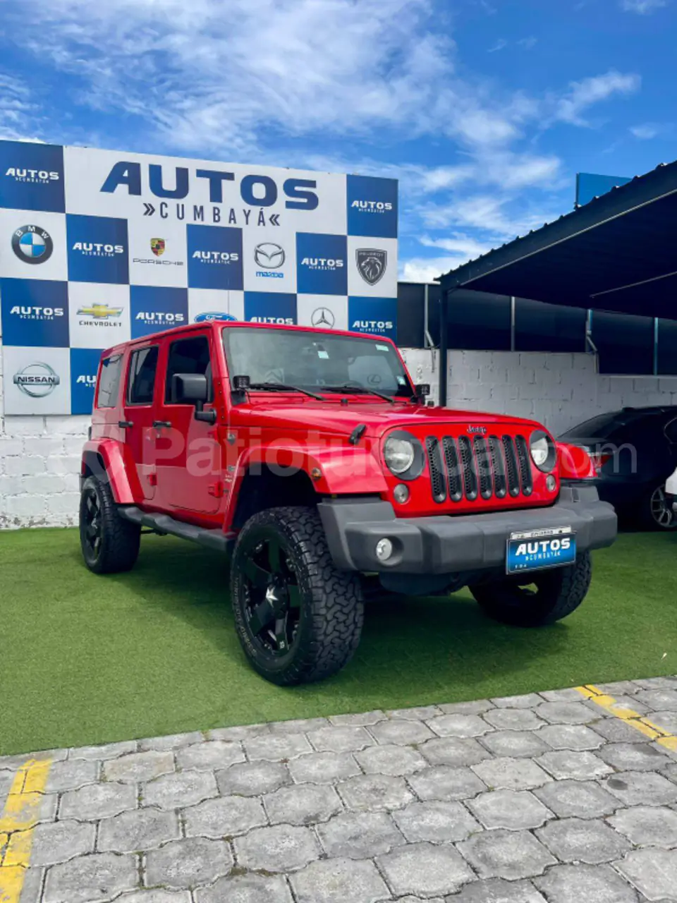Foto 3 de Jeep Wrangler Sahara