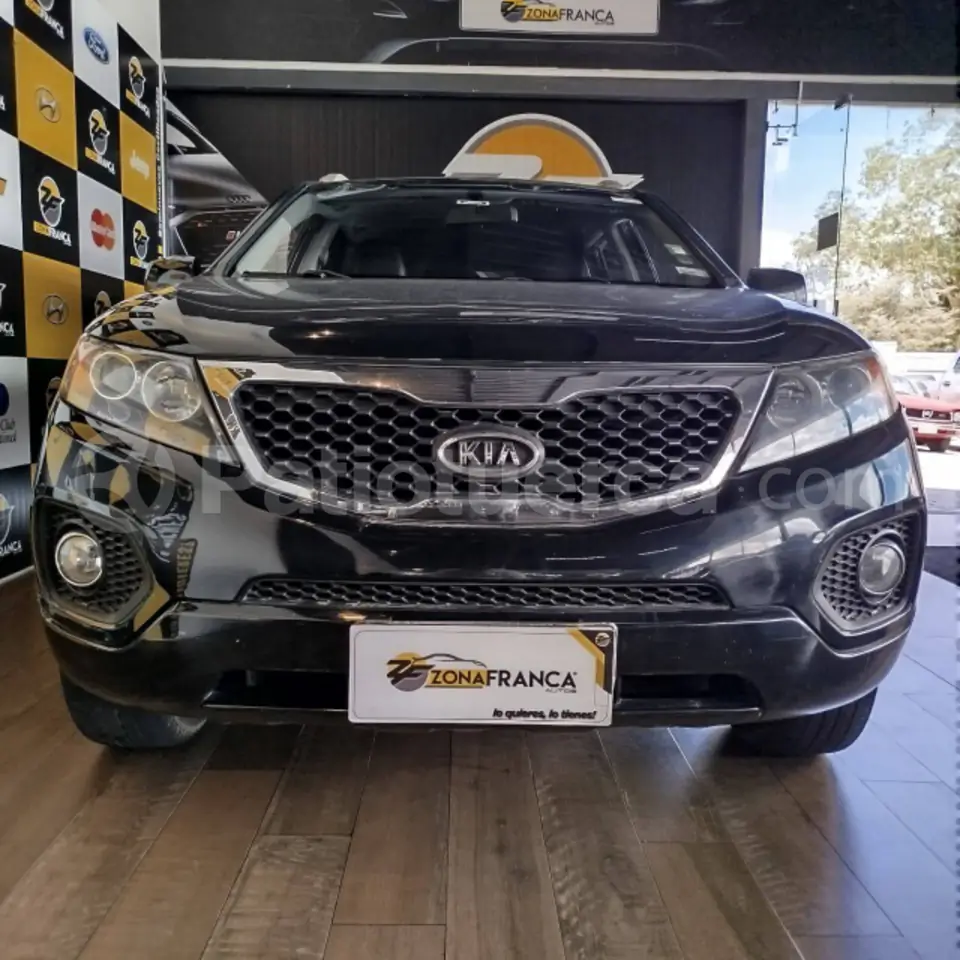Foto 2 de Kia SORENTO GLS