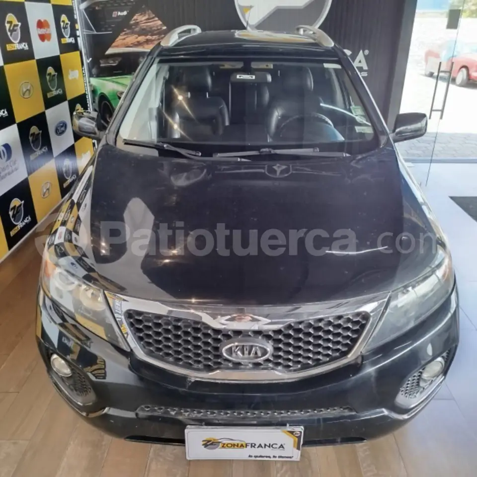 Foto 3 de Kia SORENTO GLS