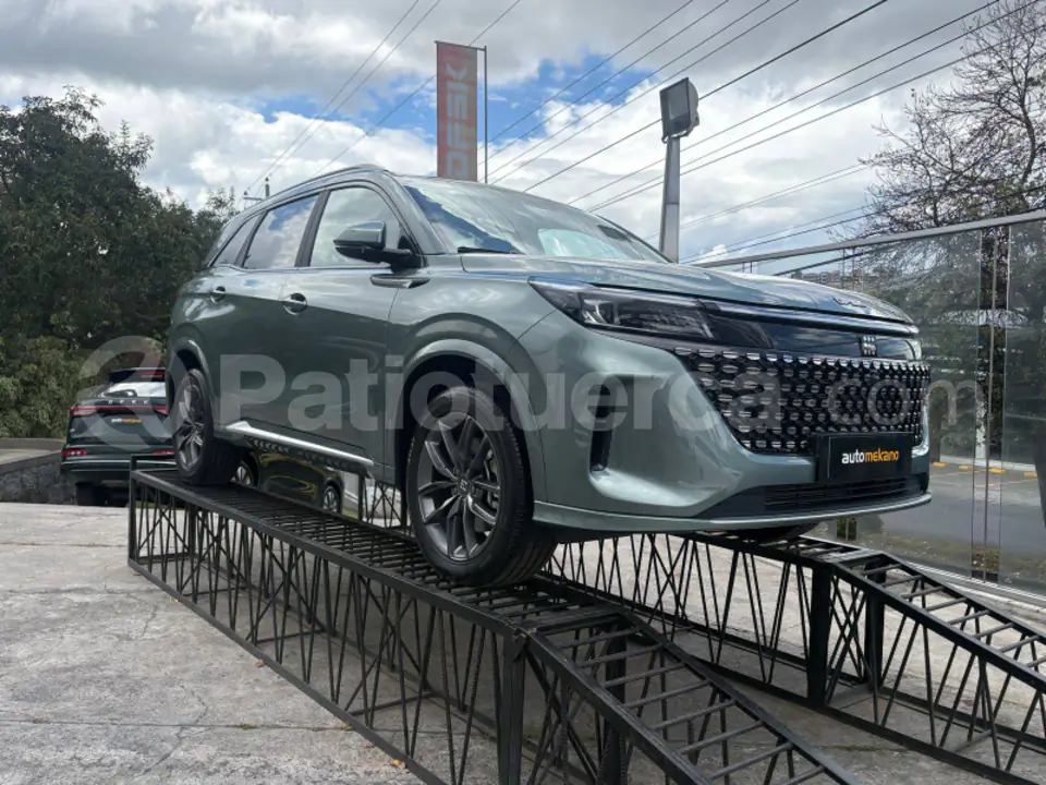 Foto 1 de DFSK E5 S508 LUXURY