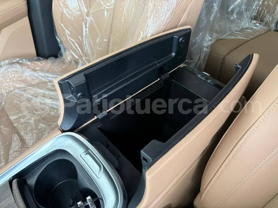 Foto 15 de DFSK E5 Supreme