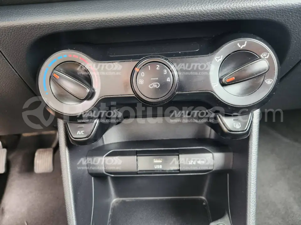 Foto 7 de Kia PICANTO EX 1.0