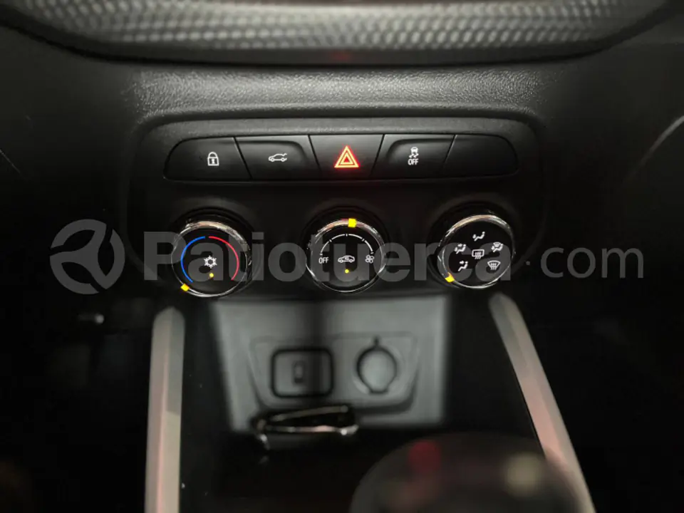 Foto 11 de Chevrolet ONIX