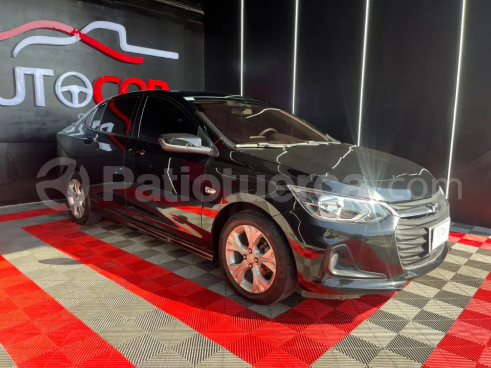 Foto 2 de Chevrolet ONIX LT TURBO