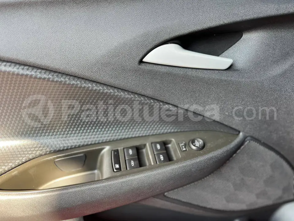 Foto 23 de Chevrolet ONIX LT TURBO