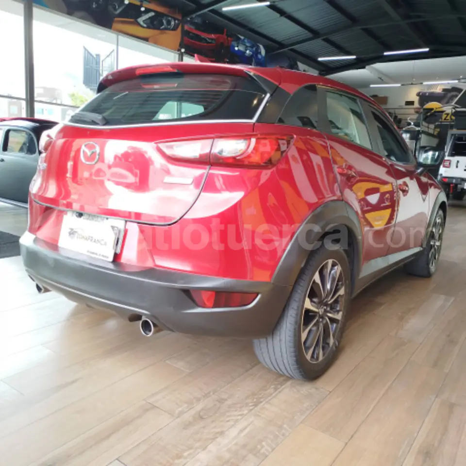 Foto 12 de Mazda CX-3 ENTRY