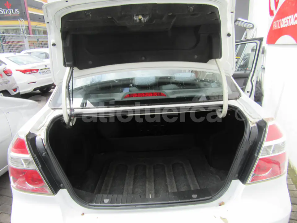 Foto 8 de Chevrolet Aveo Emotion GLS