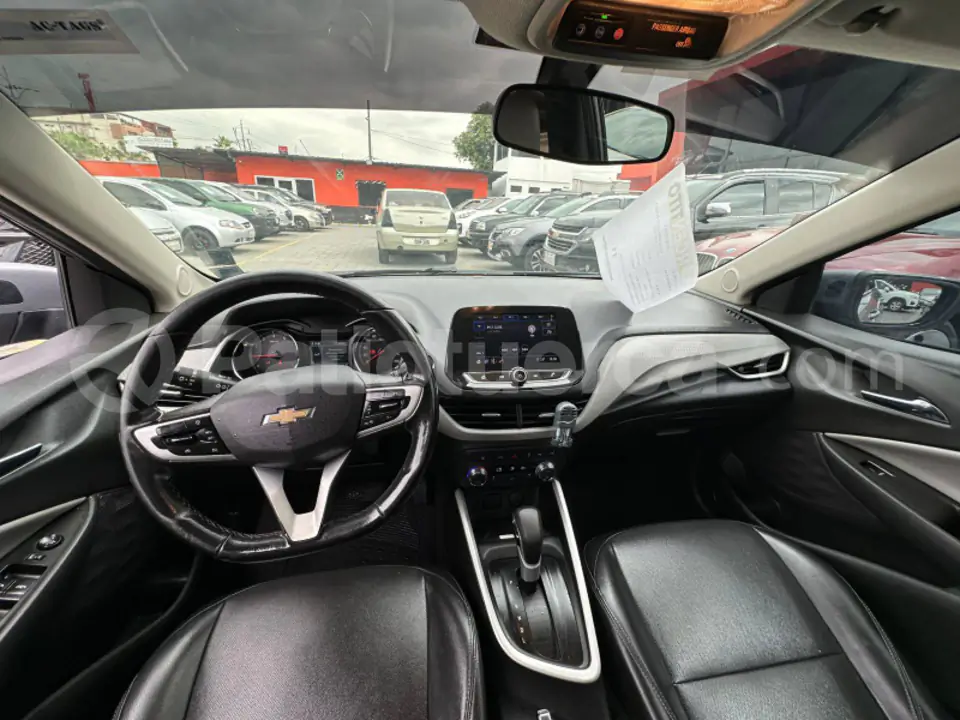 Foto 4 de Chevrolet ONIX PREMIER