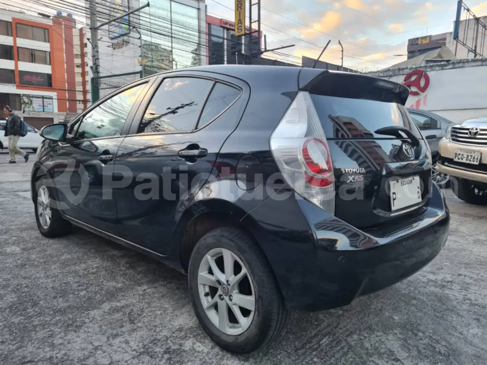 Foto 3 de Toyota Prius Hybrido