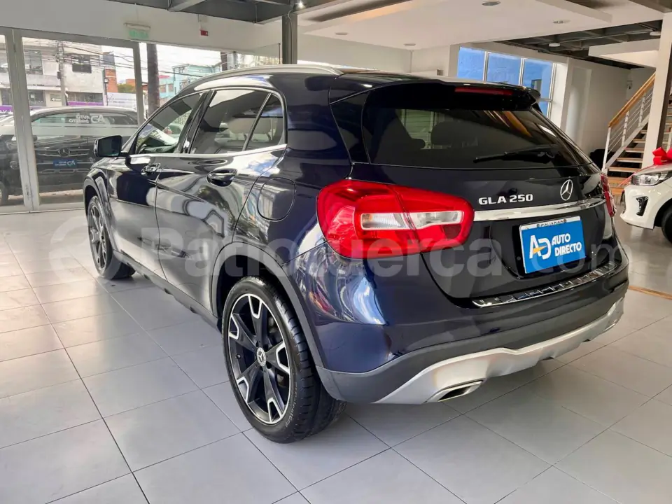 Foto 5 de Mercedes Benz GLA 250