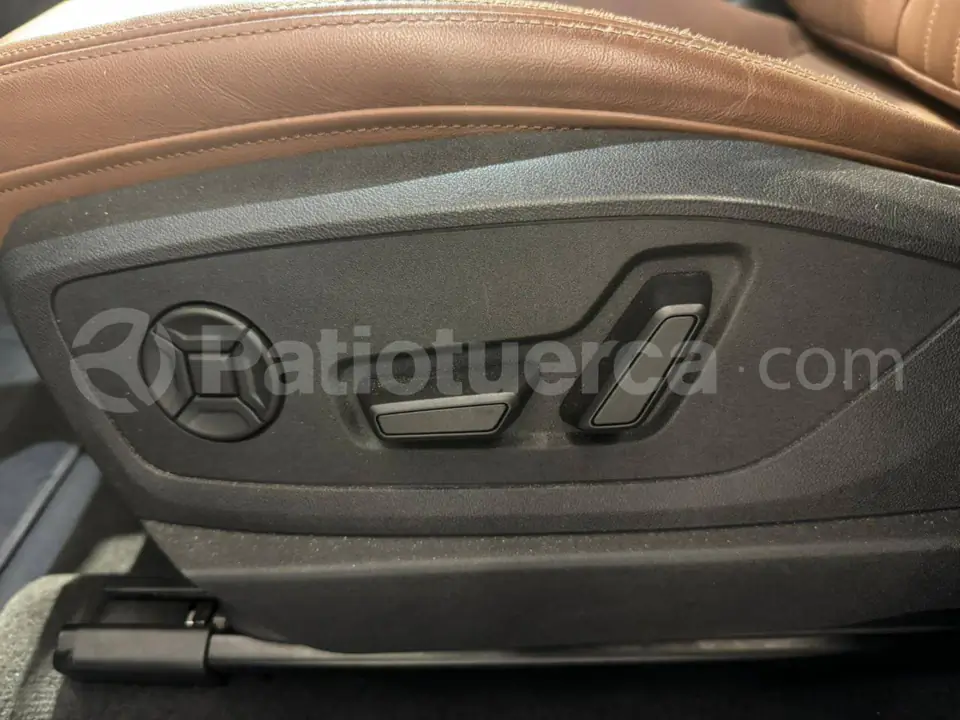 Foto 10 de Audi E-tron 55 quattro