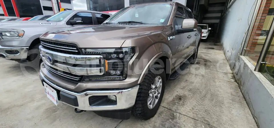 Foto 1 de Ford F150 LARIAT SC ECOBOOST AC 3.5 CD