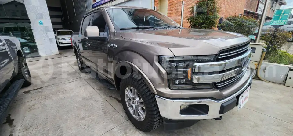 Foto 2 de Ford F150 LARIAT SC ECOBOOST AC 3.5 CD