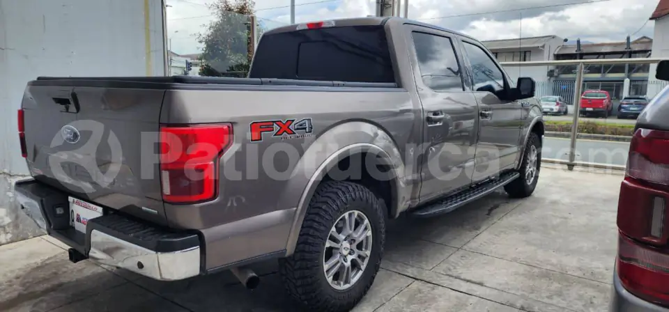 Foto 6 de Ford F150 LARIAT SC ECOBOOST AC 3.5 CD