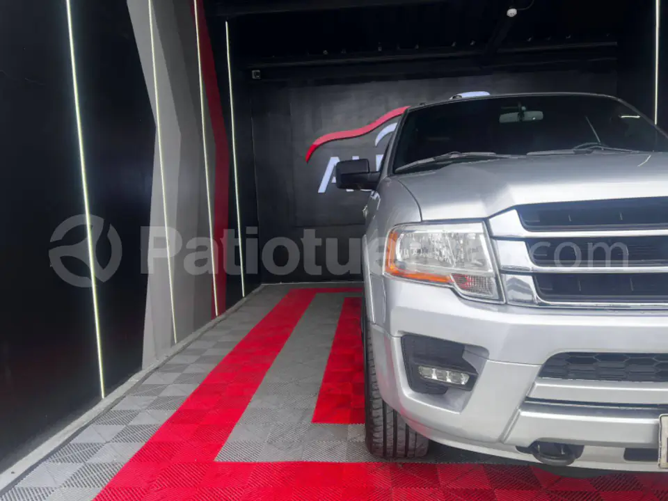 Foto 2 de Ford Expedition XLT