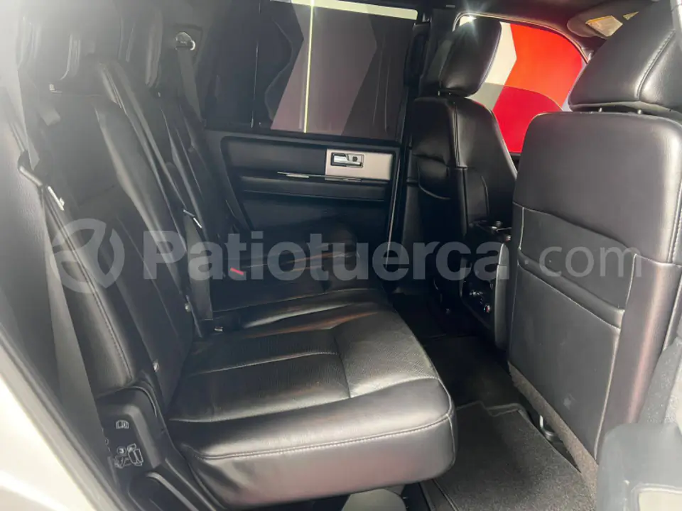 Foto 11 de Ford Expedition XLT