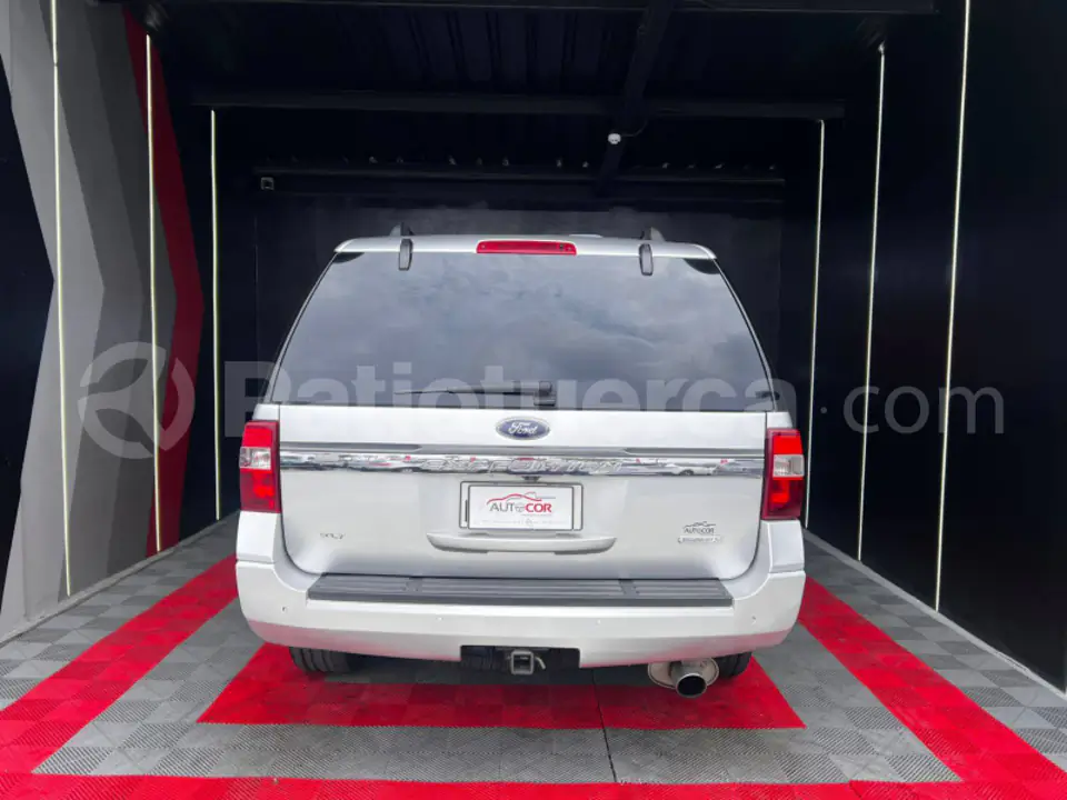 Foto 23 de Ford Expedition XLT