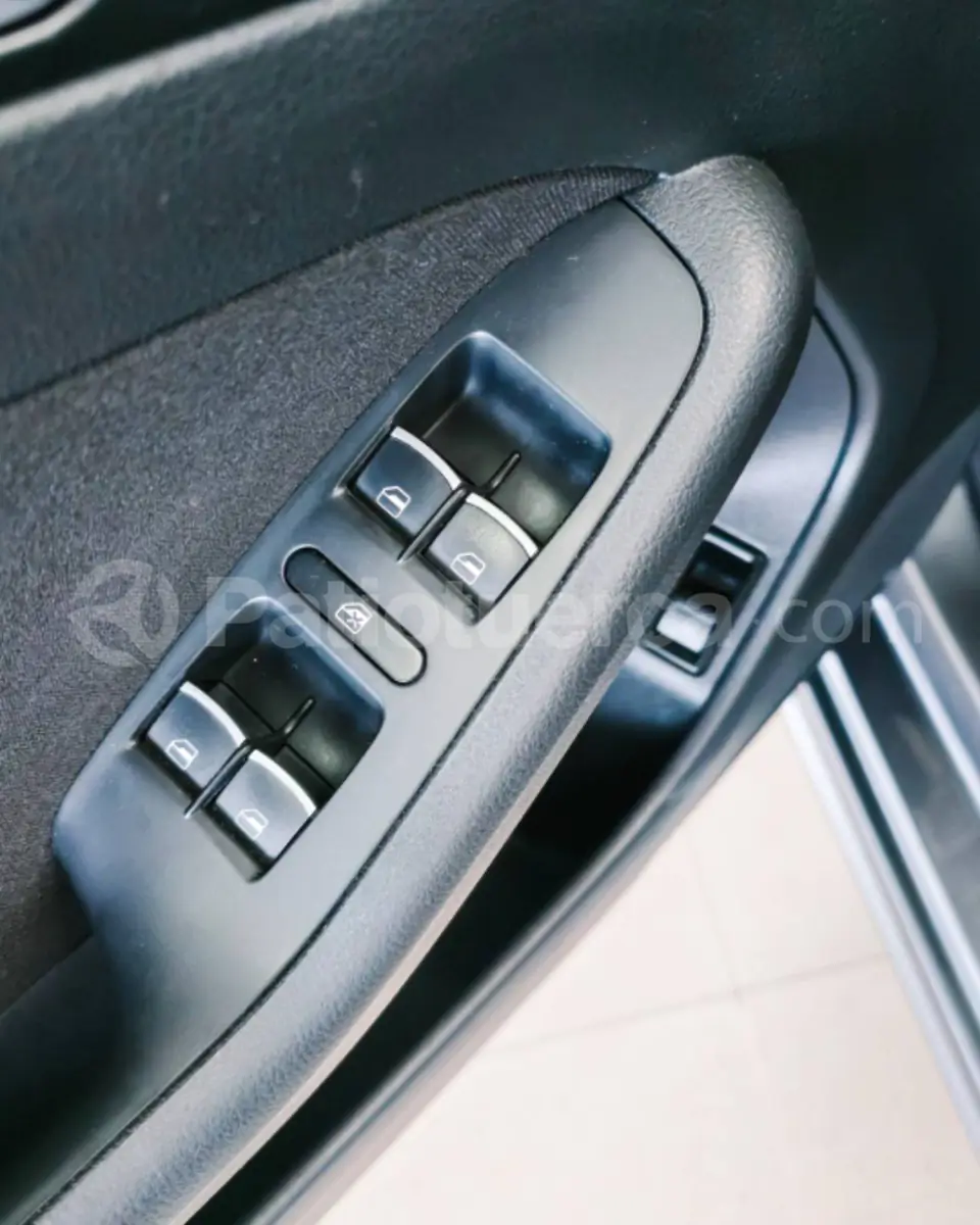 Foto 10 de Volkswagen New Jetta