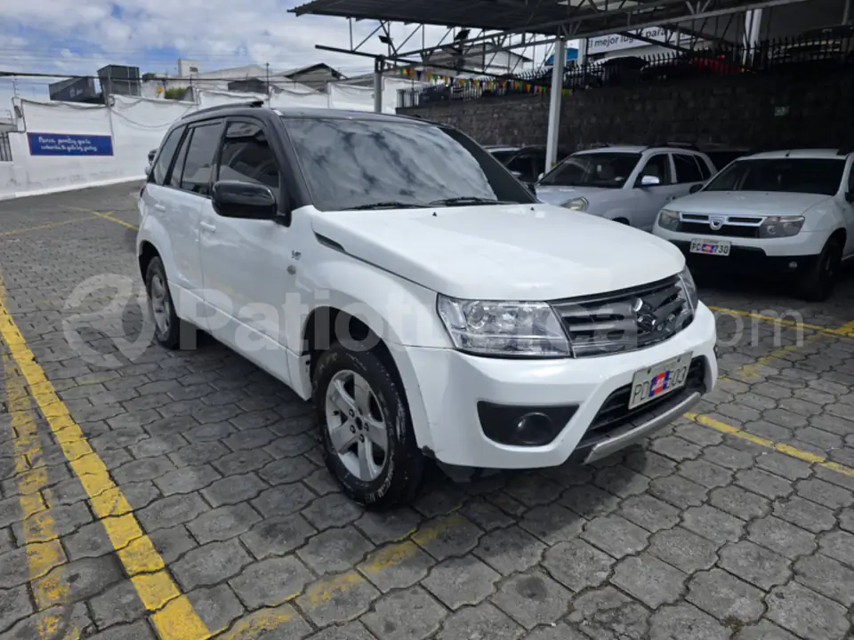 Foto 1 de Suzuki Grand Vitara SZ
