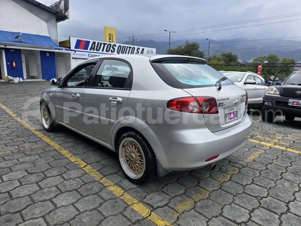 Chevrolet Optra 2006 Hatchback (5 Puertas) en Quito, Pichincha ...