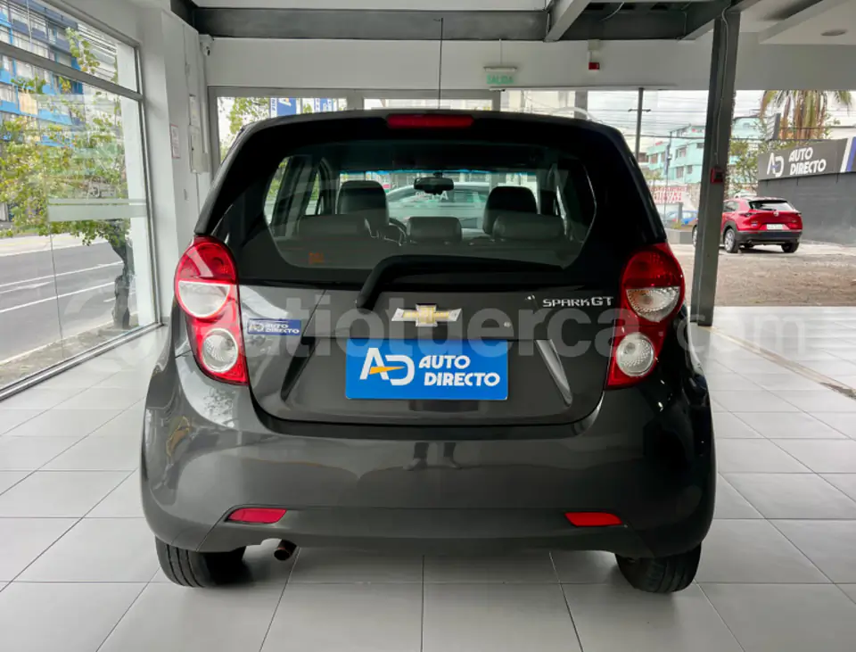 Foto 4 de Chevrolet Spark GT FULL