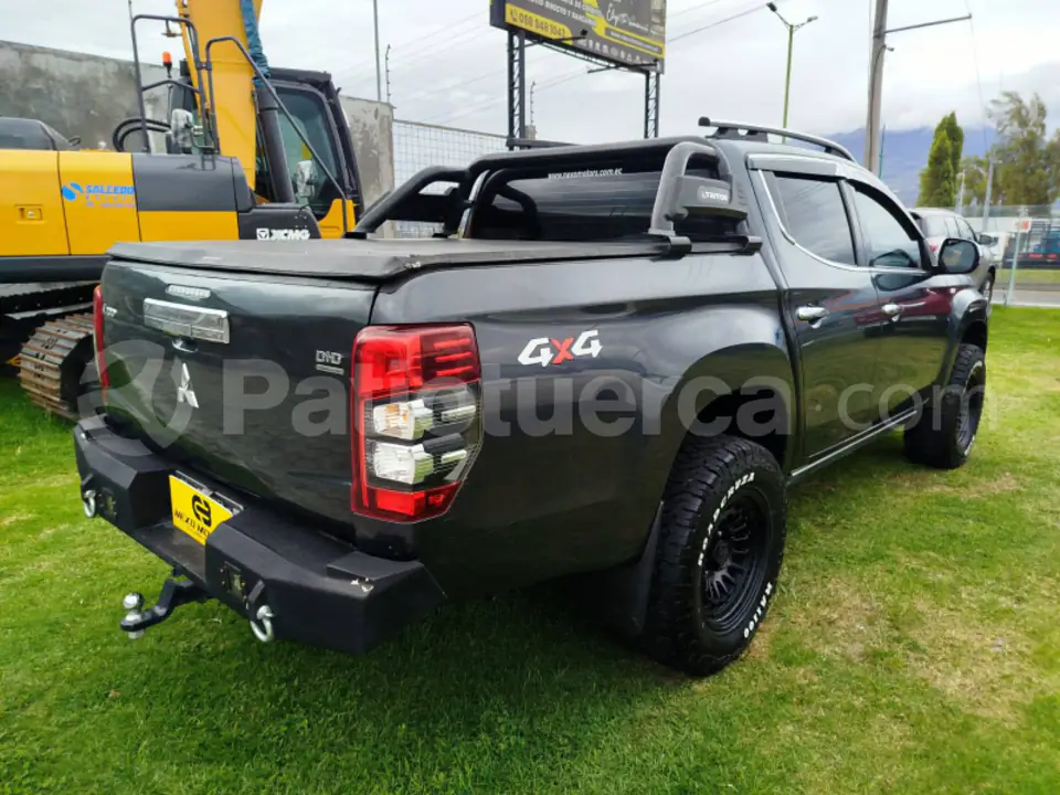 Foto 4 de Mitsubishi L200 GLX