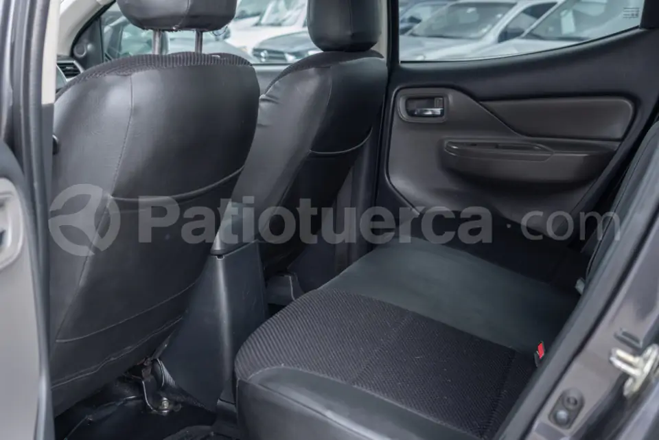 Foto 8 de Mitsubishi L200